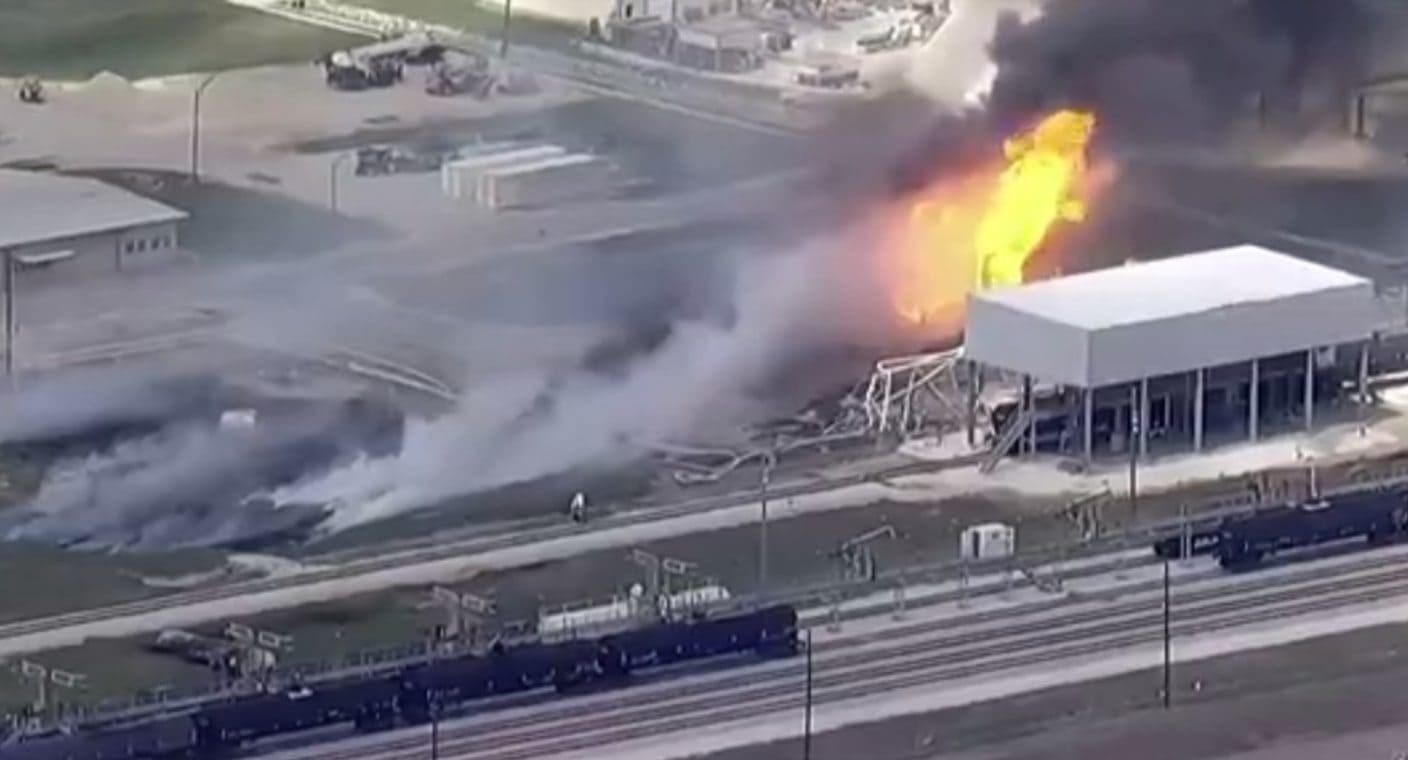 Reportan incendio en una planta química de Texas (VIDEO)