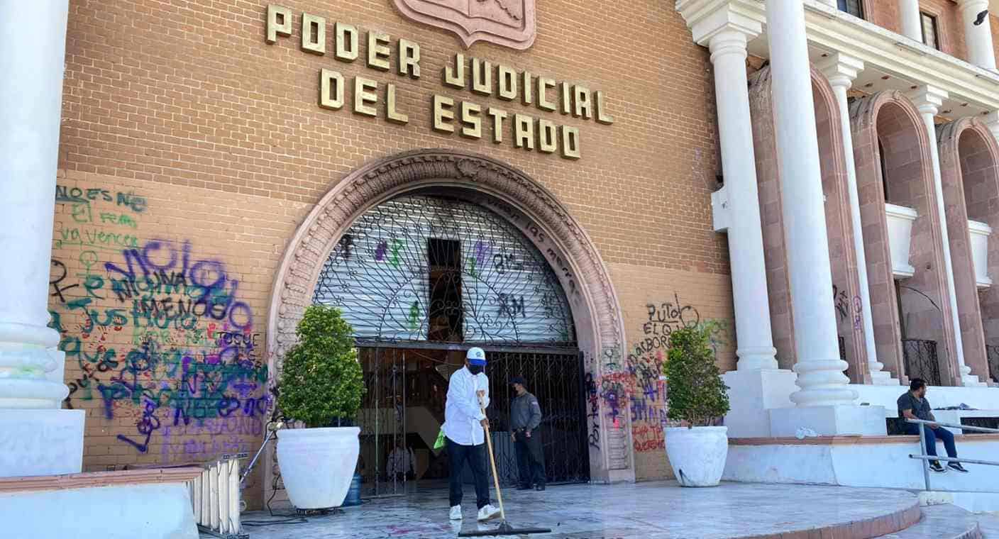 Limpian y reparan instalaciones del Poder Judicial en Sonora tras marcha del 8M en Hermosillo