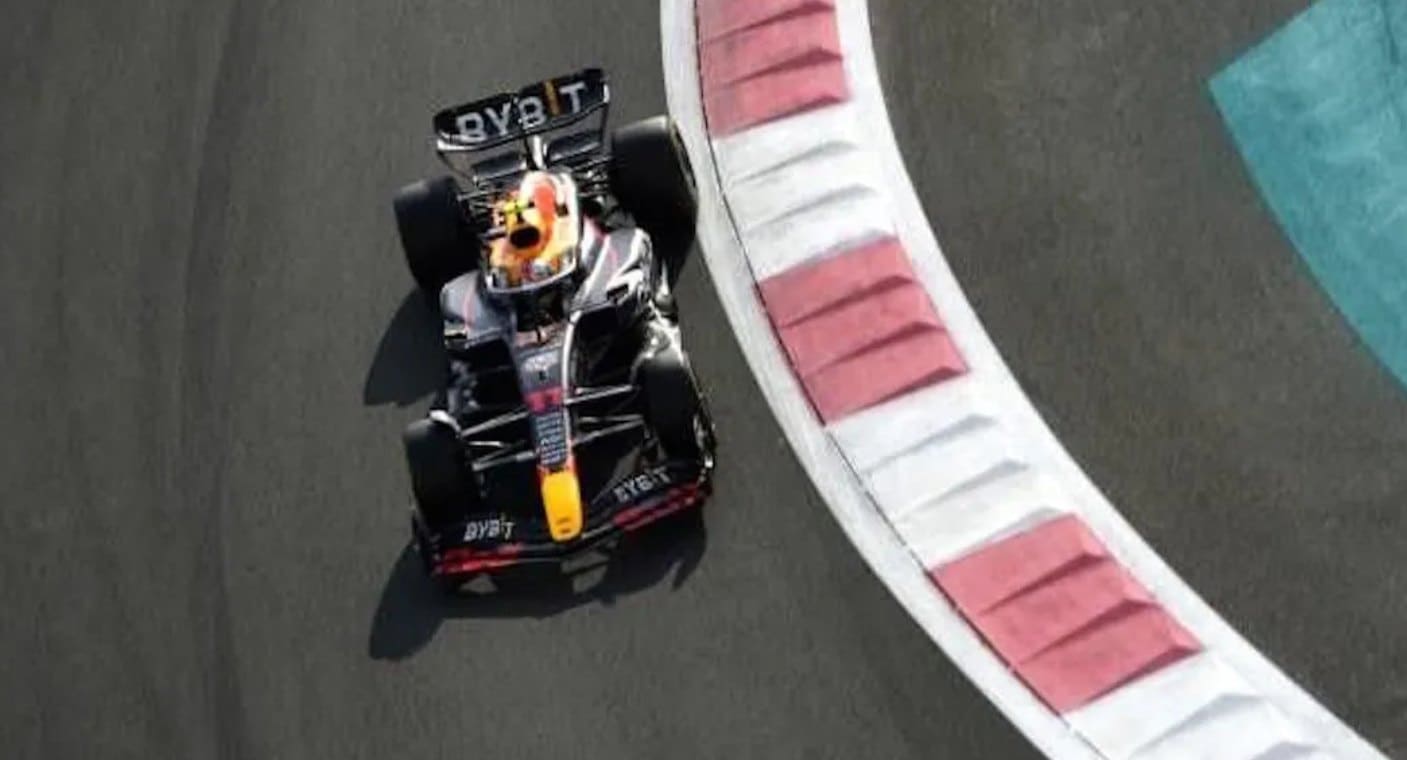 Red Bull domina última práctica del GP de Arabia Saudita con Verstappen y Checo Pérez