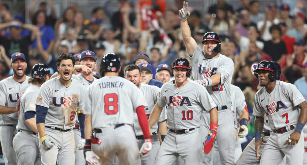 Estados Unidos, campeón del último Clásico Mundial de Beisbol, vence a Venezuela y se enfrentará a Cuba