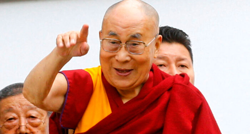 Dalái Lama reaparece en cumbre budista tras escándalo con menor