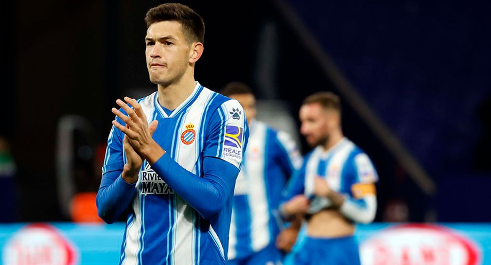 Critican a César Montes por hablar con acento español durante entrevista tras meter gol