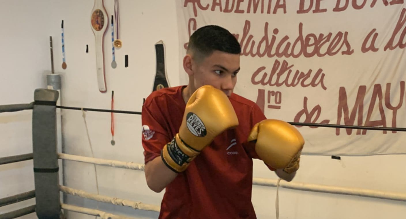 ‘Entrenaba en un parque a los 7 años como juego, ahora 3 horas al día’: José Luis “Chacorta” Hernández, boxeador de Hermosillo, busca título mundial