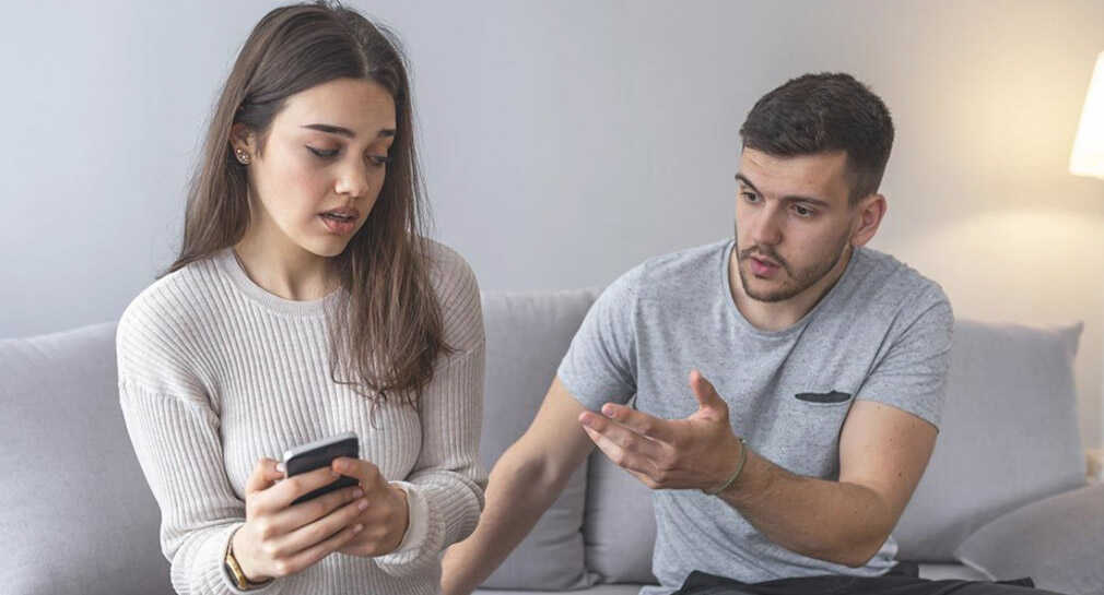 ¿Por qué se generan lo celos y cómo manejarlos en pareja?: psicoterapeuta