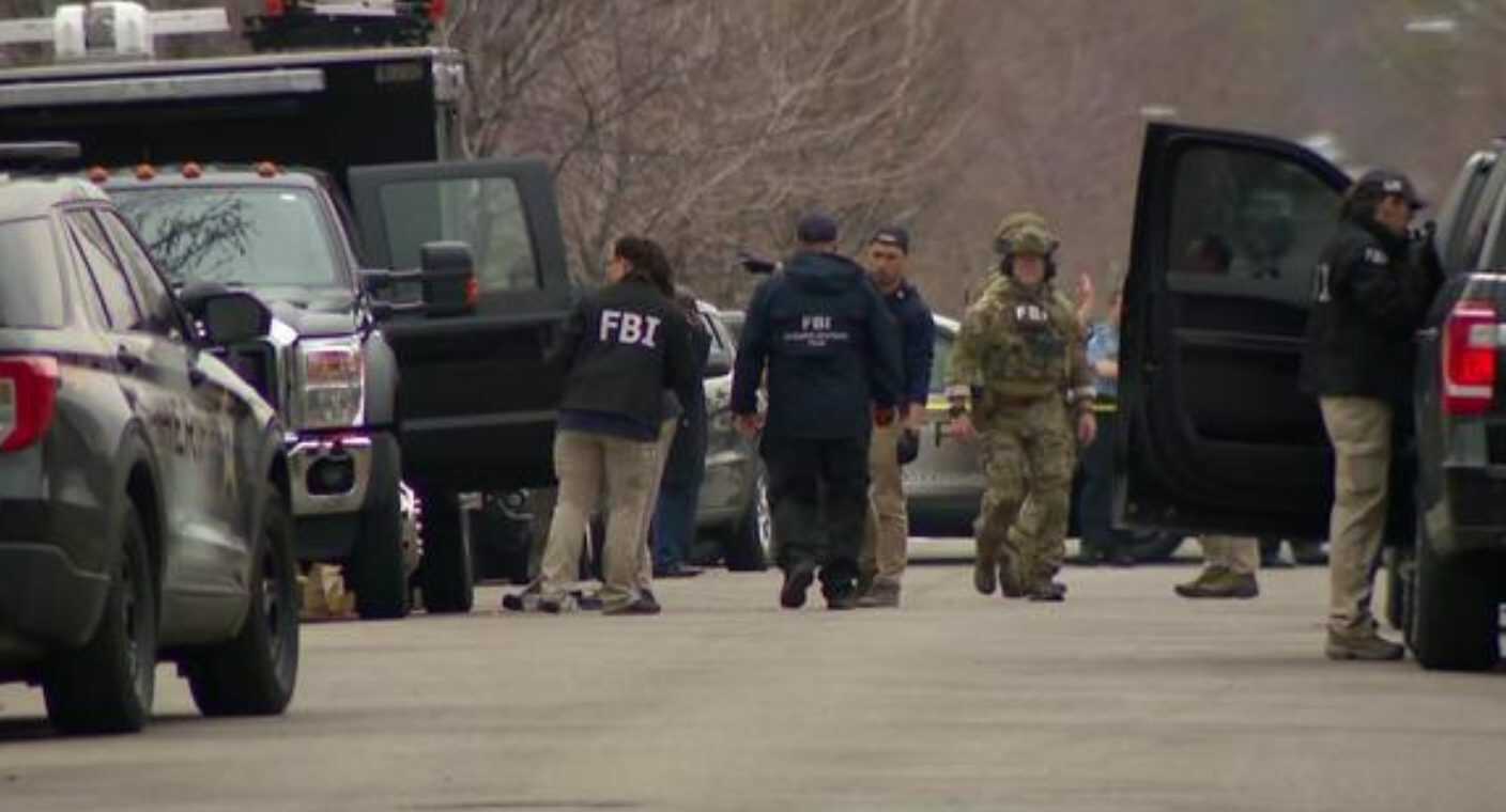 Hombre transmite en vivo el momento cuando fue abatido  por el FBI al intentar detenerlo (VIDEO)