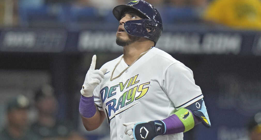 Mexicano Isaac Paredes conecta de grand slam ante Athletics de Oakland (VIDEO)