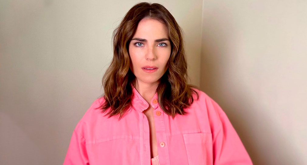 Critican en redes a Karla Souza por llamarse a sí misma “mujer de color” (VIDEO)