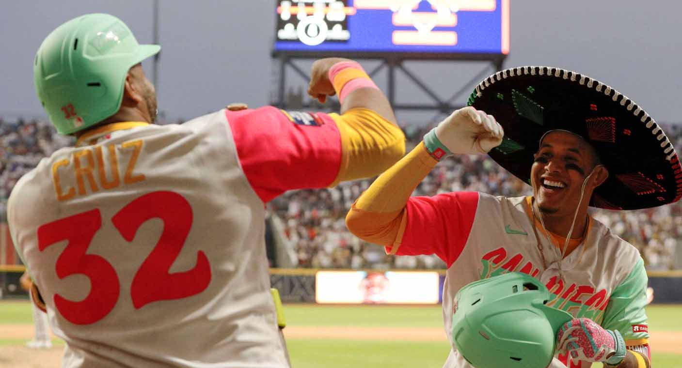 Padres vencen 16-11 a Giants en MLB Mexico City Series