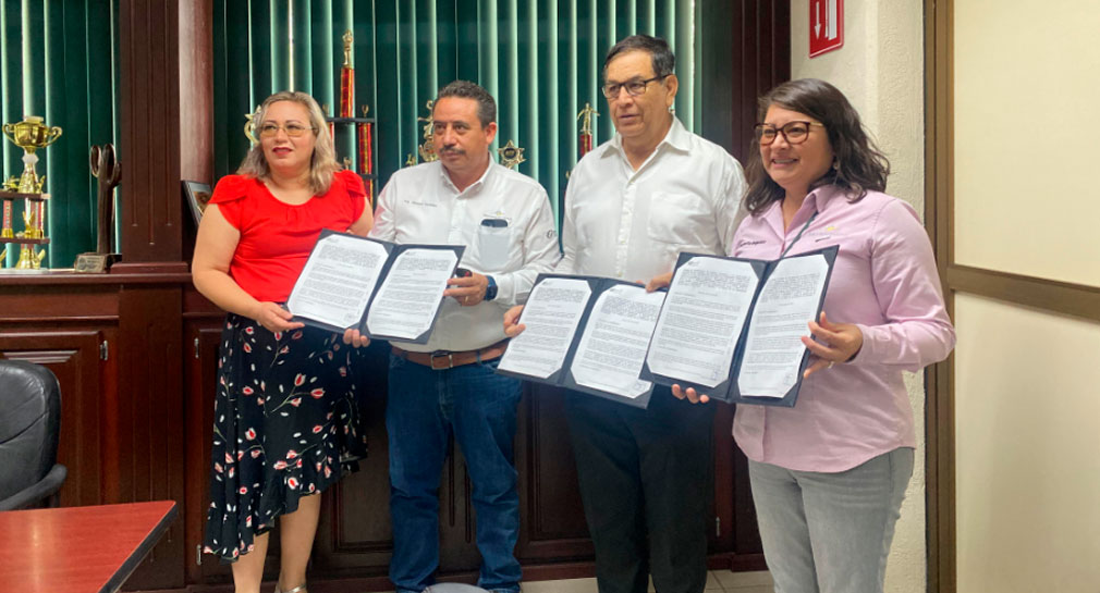 Firman convenio minera Argonaut Gold y UTH para apoyar a estudiantes universitarios