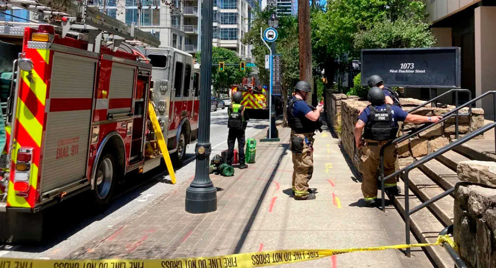 Tiroteo en Atlanta deja un muerto y 3 heridos; autoridades buscan al atacante