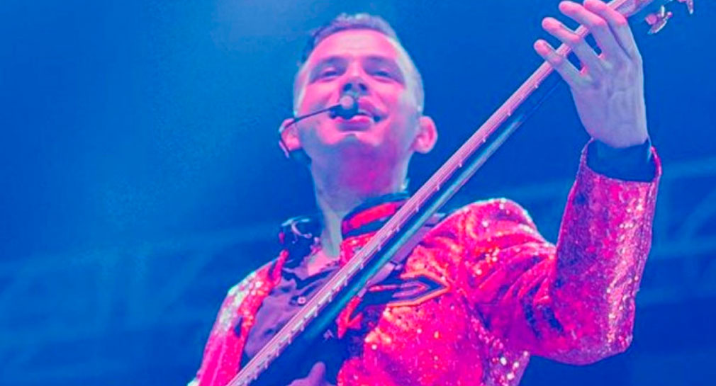 Video muestra cómo quedó el auto en el que viajaba el cantante Carlos Parra, quien murió en el accidente
