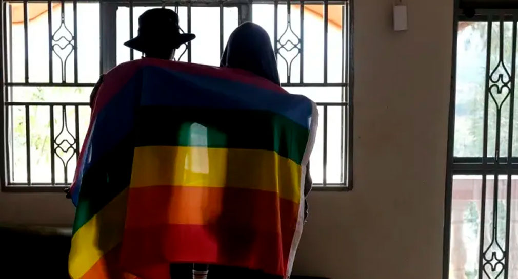 Avalan en Uganda ley contra la homosexualidad, con pena de muerte en algunos casos