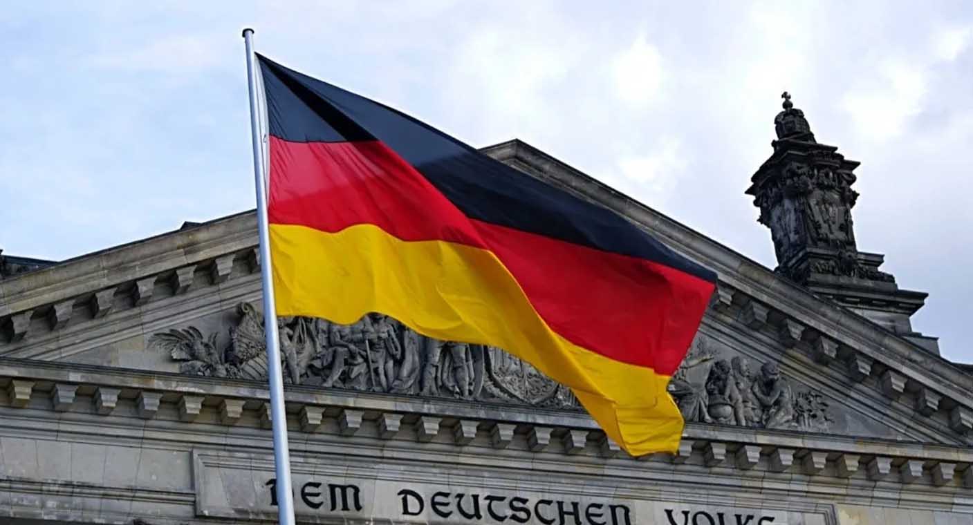 Economía de Alemania entra en recesión; cae euro frente al dólar