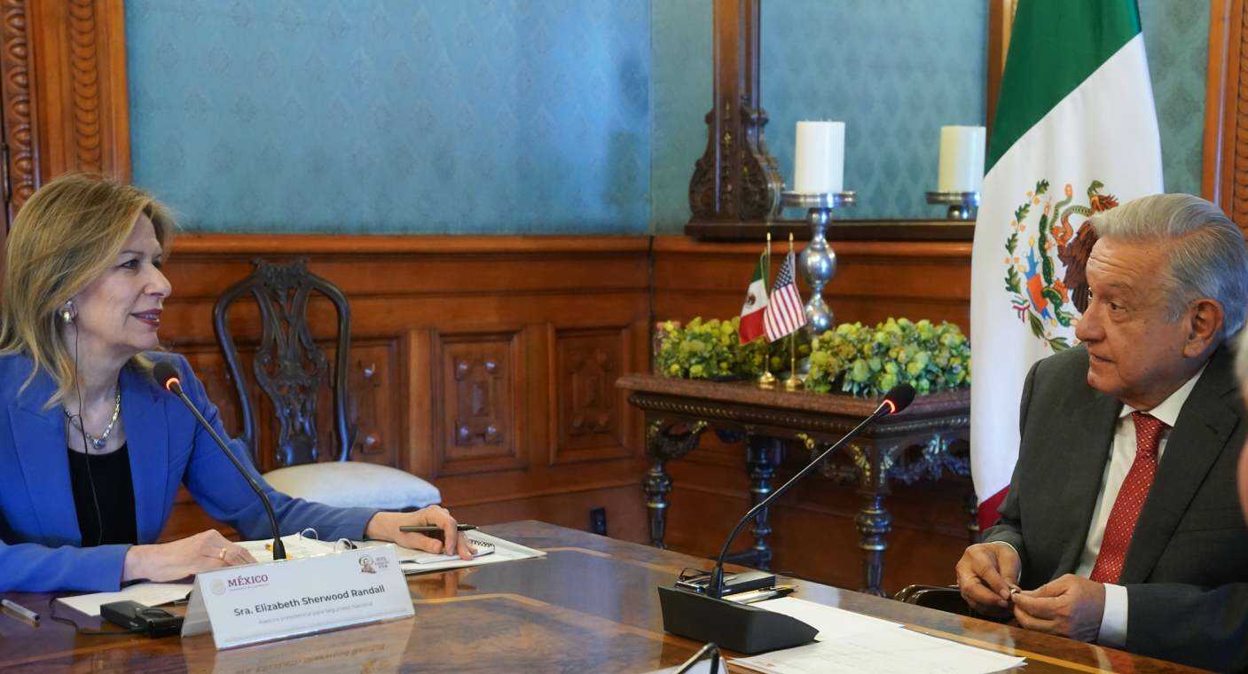 Estados Unidos asegura a México que mantendrá en funcionamiento elementos del Título 42