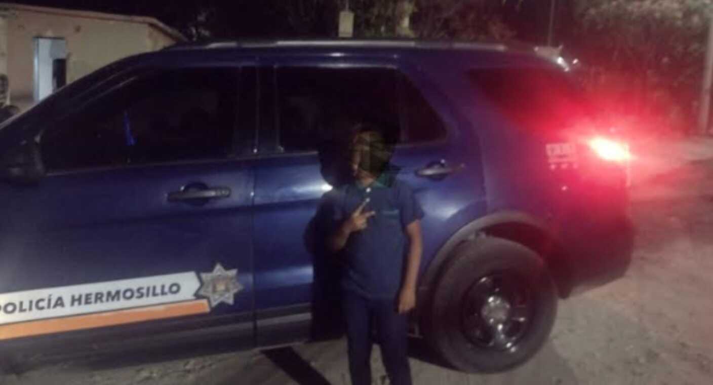 Ángel fue por una hora a la Expogan, pero se perdió y asustó con policías; jefe de seguridad del lugar lo puso a salvo