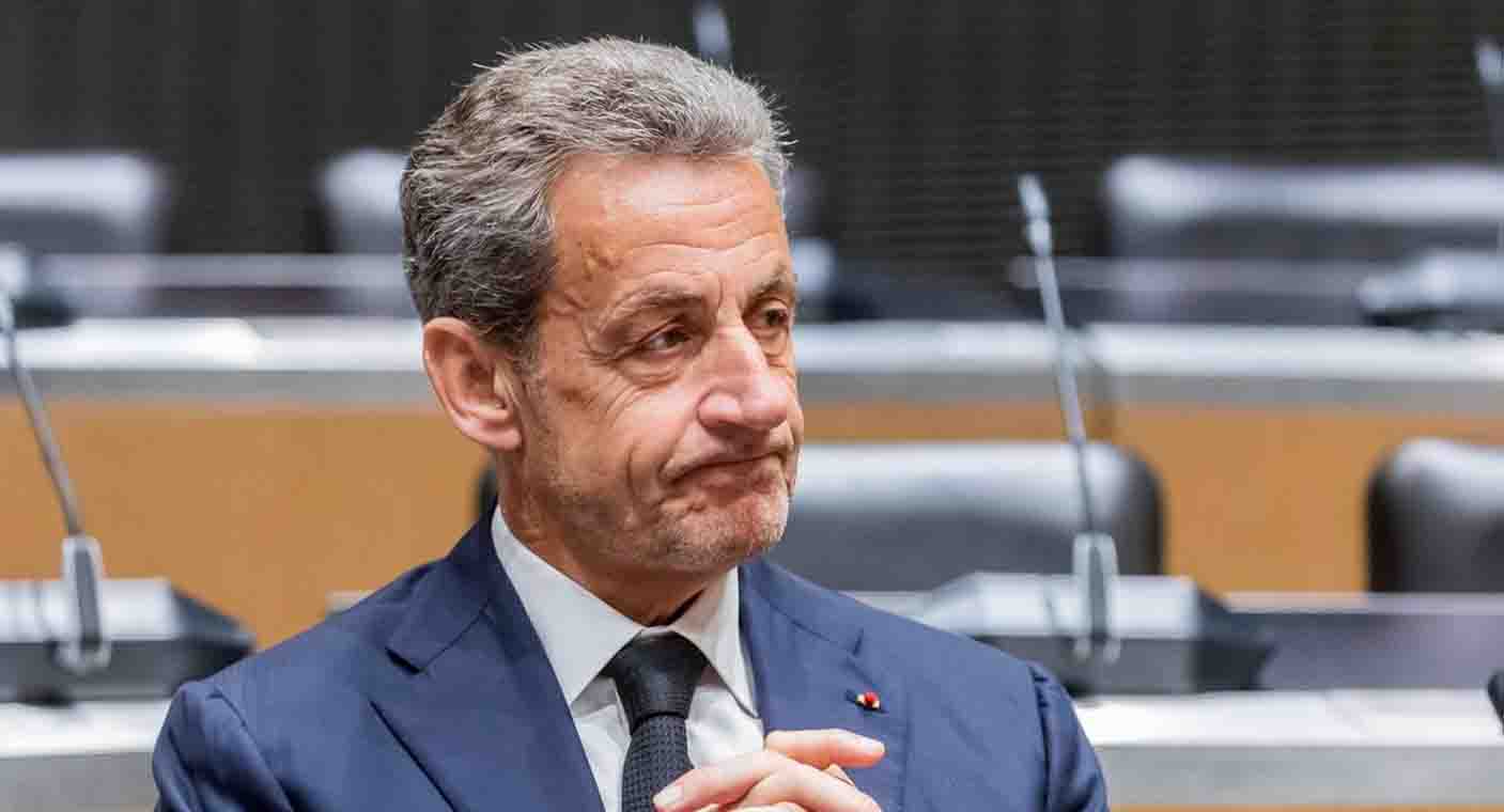 Tribunal de Francia confirma sentencia de cárcel a expresidente Sarkozy por corrupción