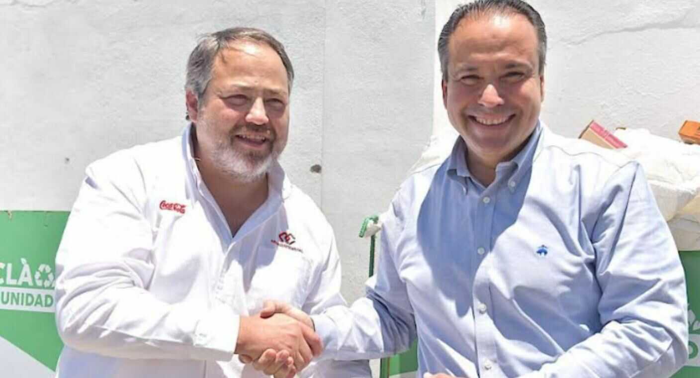 Entrega Toño Astiazarán 2 mil regaderas ecológicas a personas que llevan residuos a reciclacentros