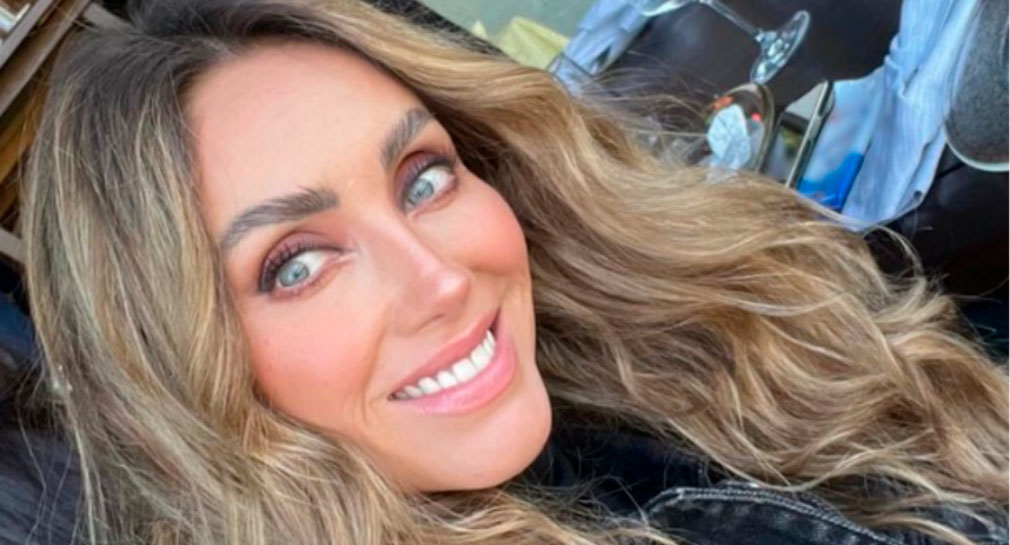 “Nunca había llorado de un dolor así”: Anahí se perfora el tímpano tras accidente con sus auriculares