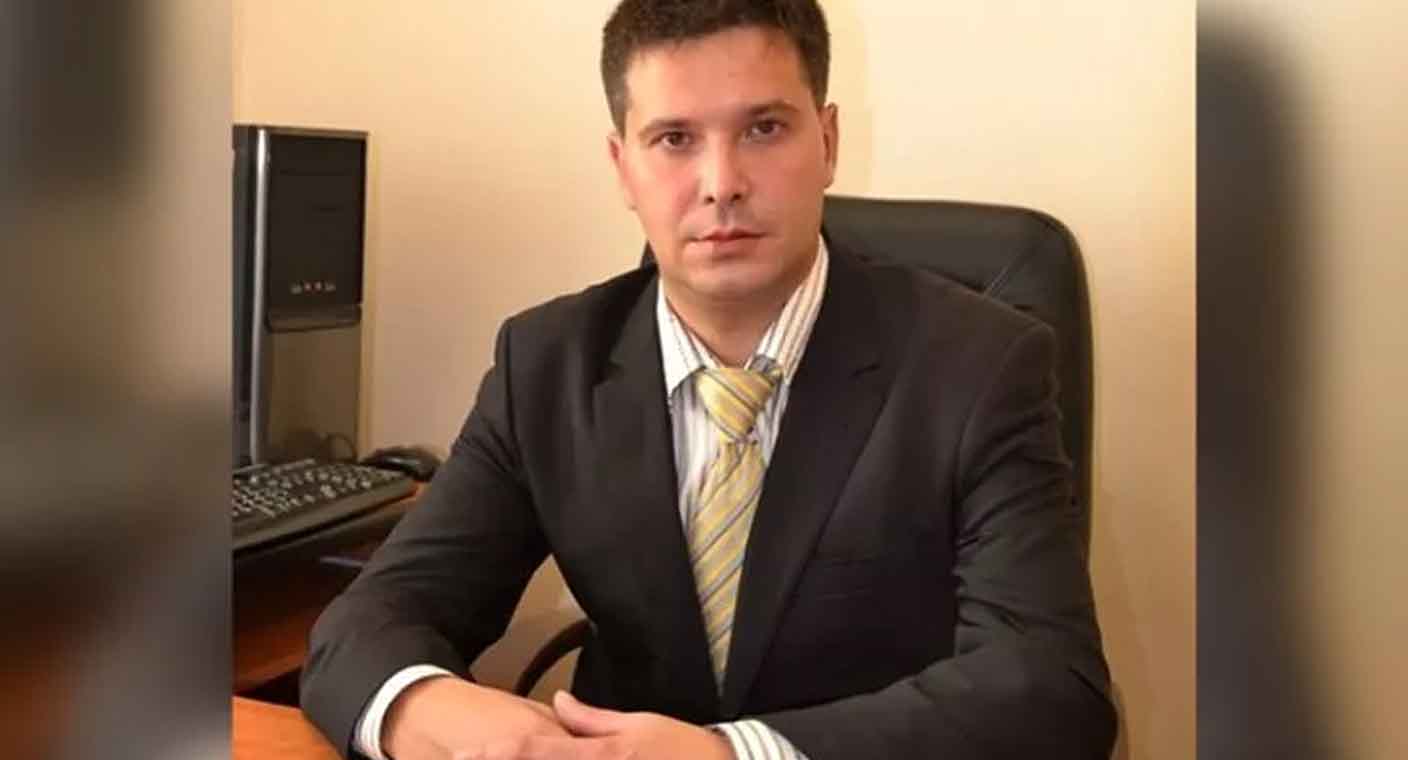 Juez federal de Rusia muere misteriosamente tras caer de una ventana