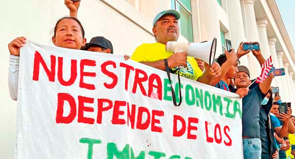 Protestan contra restricciones del gobernador DeSantis con ‘Un Día sin Migrantes’ en Florida