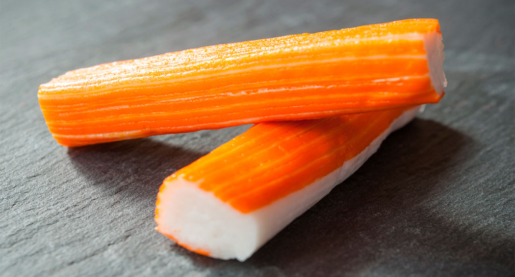 El surimi es un producto del mar poco saludable y muy problemático, señalan expertos
