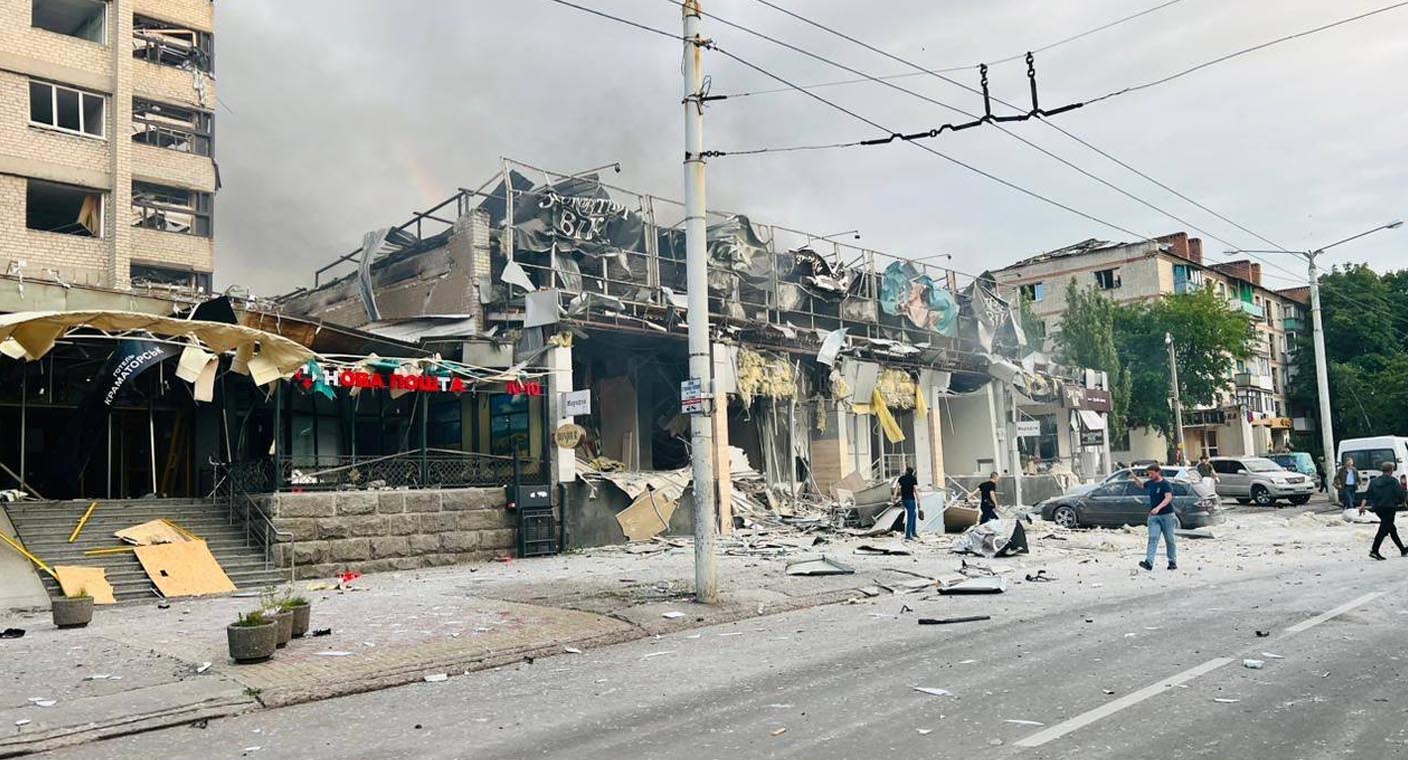 Bombardeo ruso en Ucrania deja 3 muertos y al menos 22 heridos