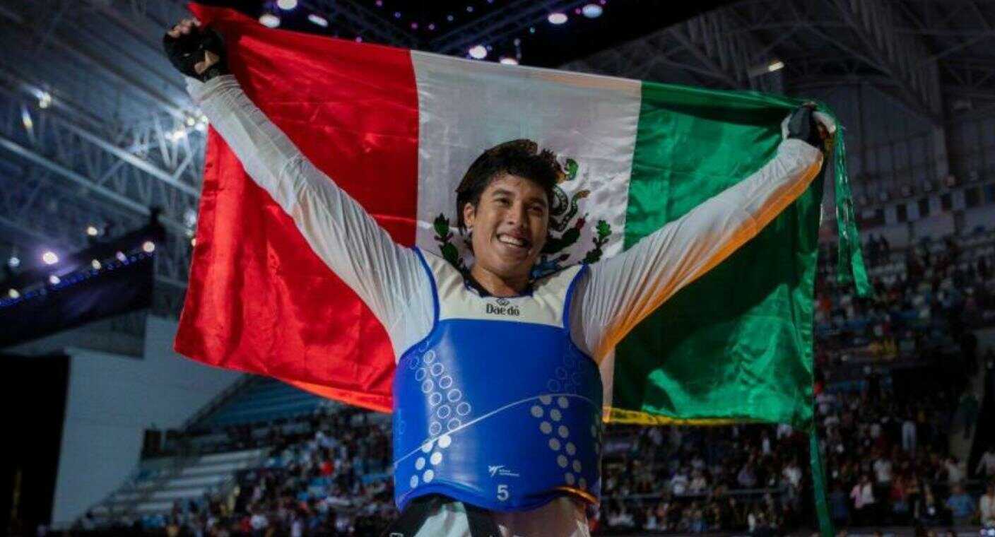 El mexicano Carlos Sansores gana medalla de plata en Campeonato Mundial de taekwondo