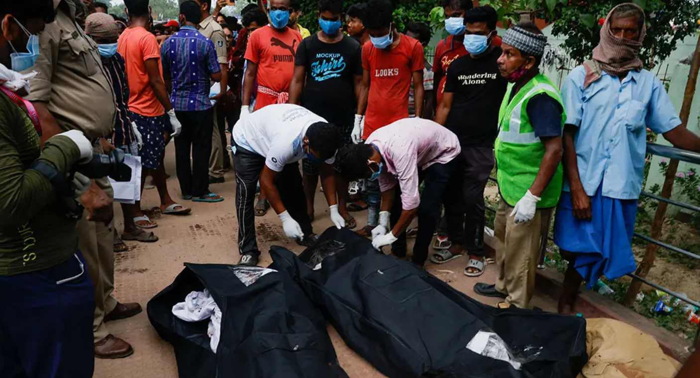 Suben a 288 los muertos en choque de trenes en India