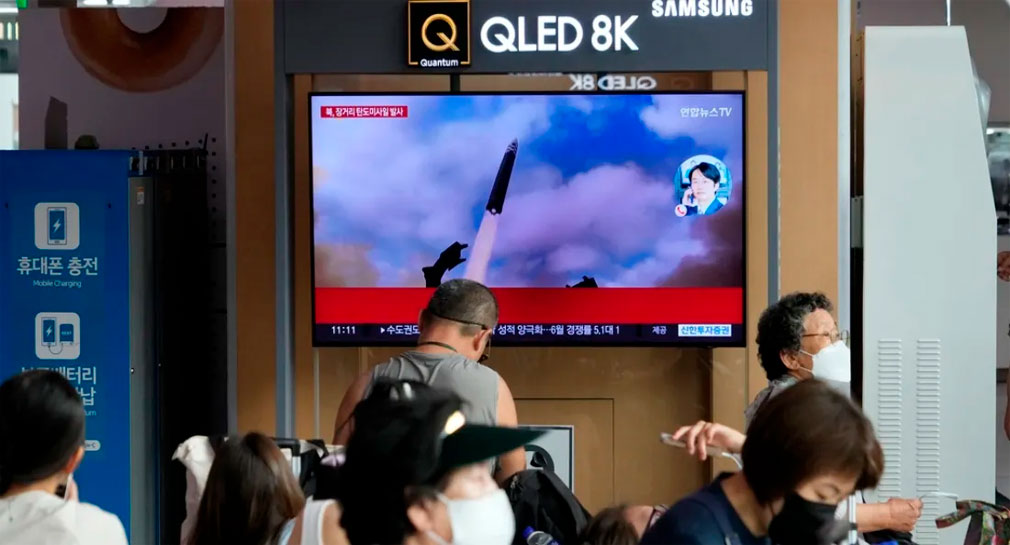 Lanza Corea del Norte primer misil balístico intercontinental en 3 meses, cae al mar