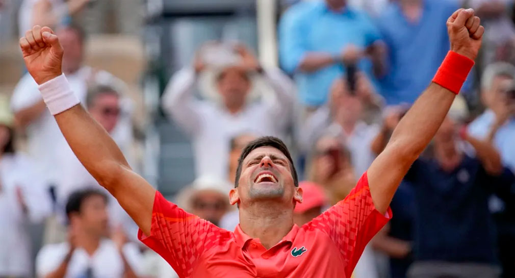 Avanza Novak Djokovic a la final de Wimbledon y busca aumentar su récord de Grand Slams