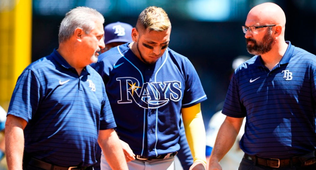 Isaac Paredes vuelve al line-up de Rays tras fuerte golpe en serie contra Marineros
