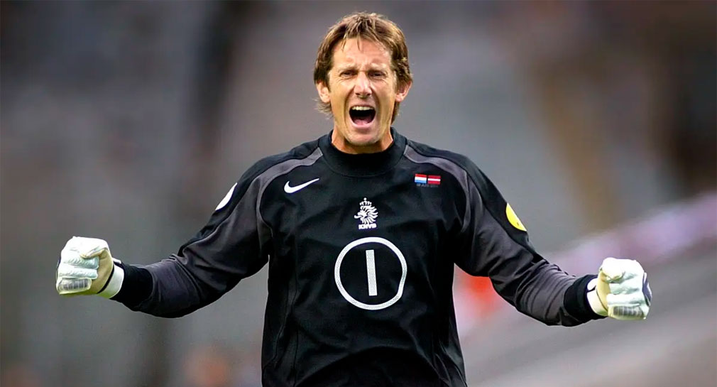 Exportero neerlandés, Edwin Van der Sar, en cuidados intensivos tras sufrir hemorragia cerebral