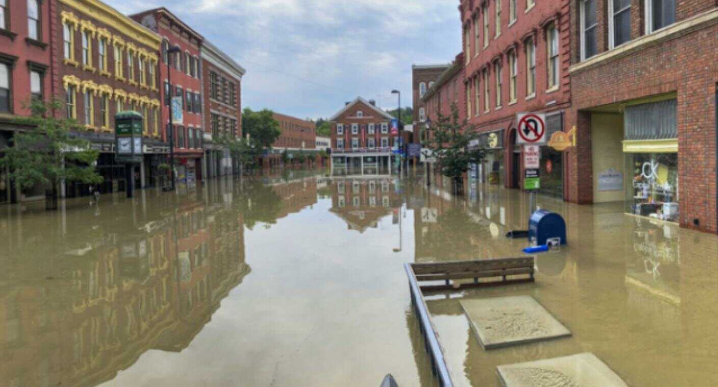 Tormenta arrojó lluvia de 2 meses en sólo 2 días, causando inundaciones en el noreste de EEUU