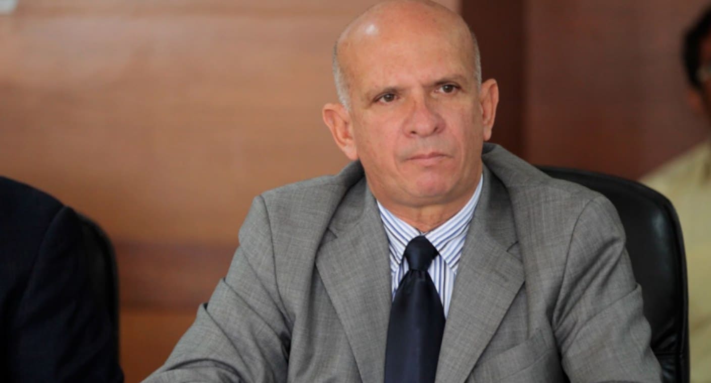 España extradita a EUUU a Hugo “El Pollo” Carvajal exjefe de espionaje venezolano acusado de narcoterrorismo
