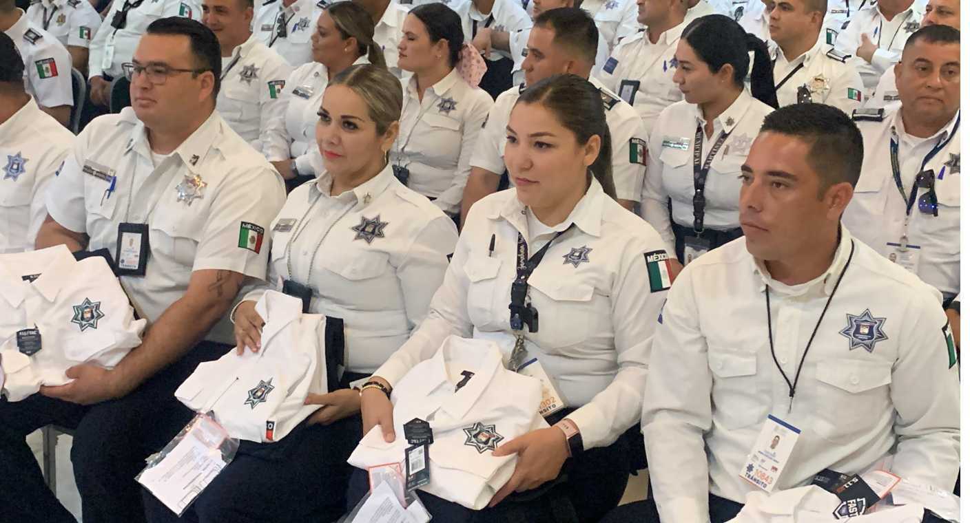 Entregan nuevos uniformes a policías municipales de Hermosillo; se invirtieron 14 mdp: Antonio Astiázaran