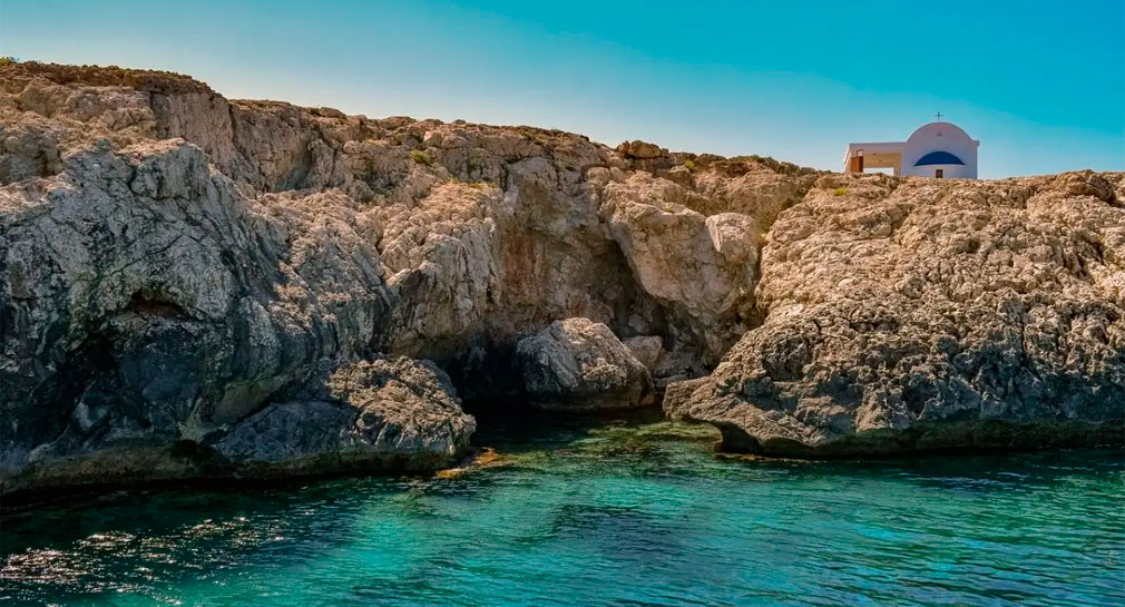 Ofrece Grecia una semana gratis en Rodas a turistas que fueron evacuados por incendios