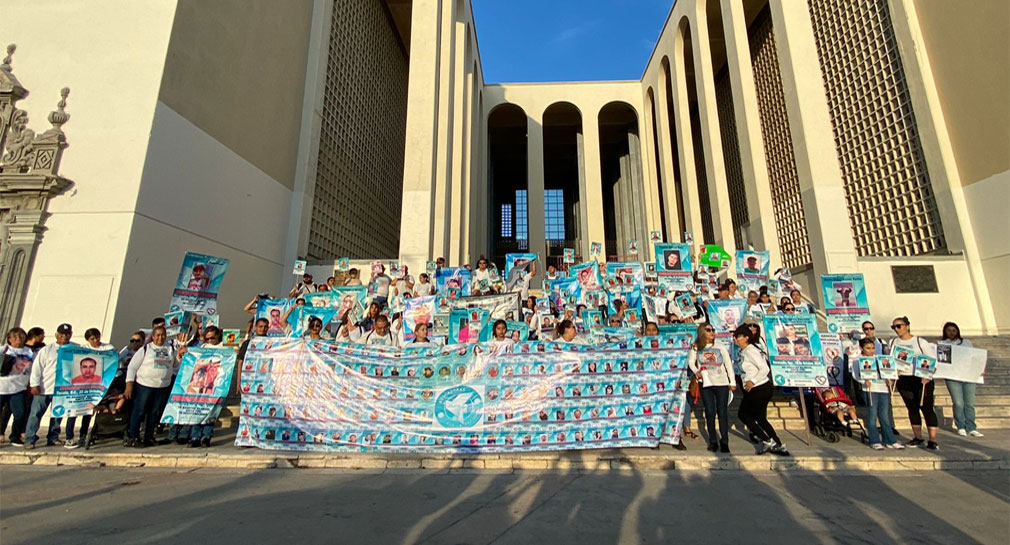 Marchan colectivos de búsqueda en Hermosillo el Día Internacional de las Víctimas de Desapariciones Forzadas, exigen encontrar a sus seres queridos