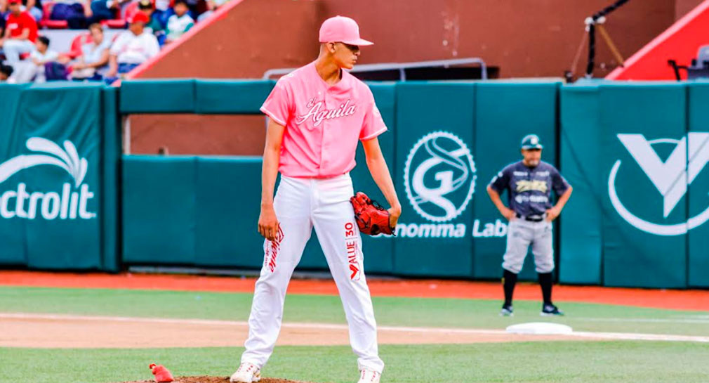 Alumno del Cobach Sonora debuta en Liga Mexicana de Beisbol con El Águila de Veracruz