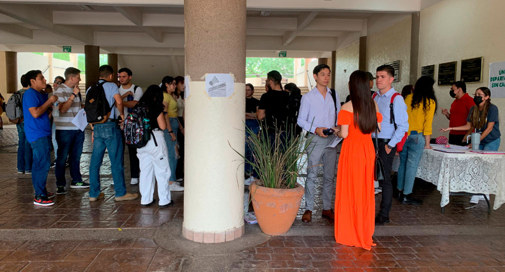Revisarán Unison y empresa encargada funcionamiento de aires acondicionados en Departamento de Derecho