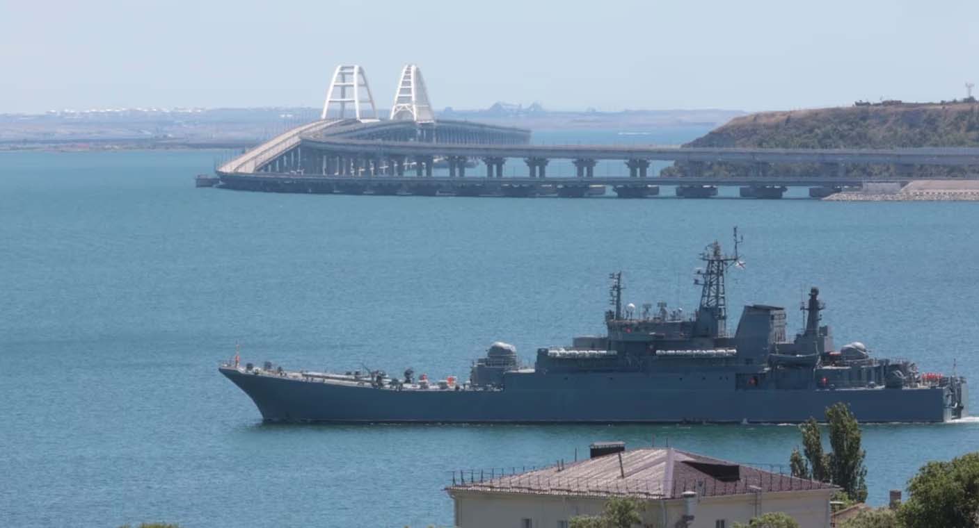 Ucrania ataca con drones base naval de Rusia en Mar Negro y Crimea