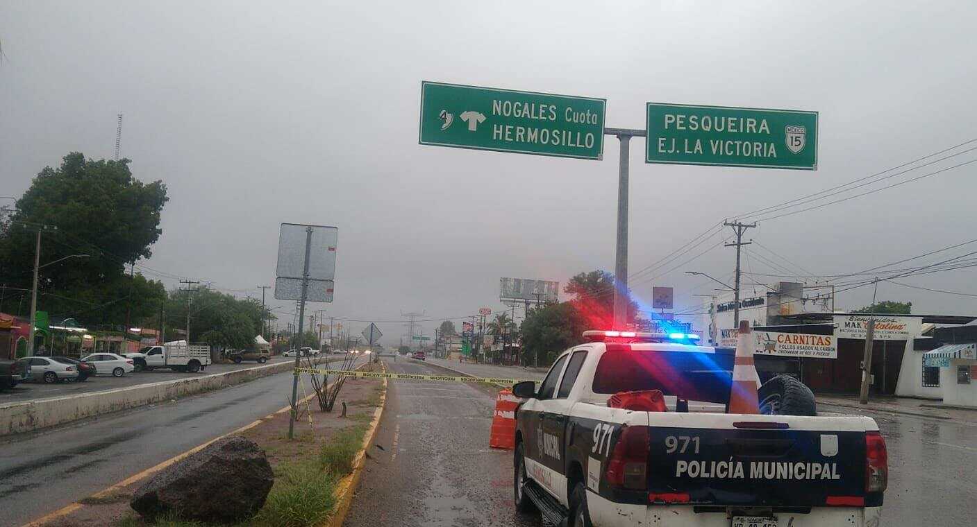 Cierran acceso a puentes de San Pedro El Saucito y del  Río San Miguel y retiran a bañistas de la playa en Bahía de Kino ante lluvias