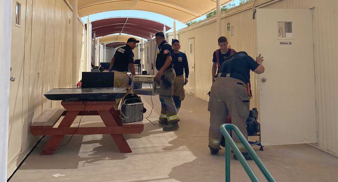 Evacúan colegio de Hermosillo por conato de incendio; rescatistas atienden reporte