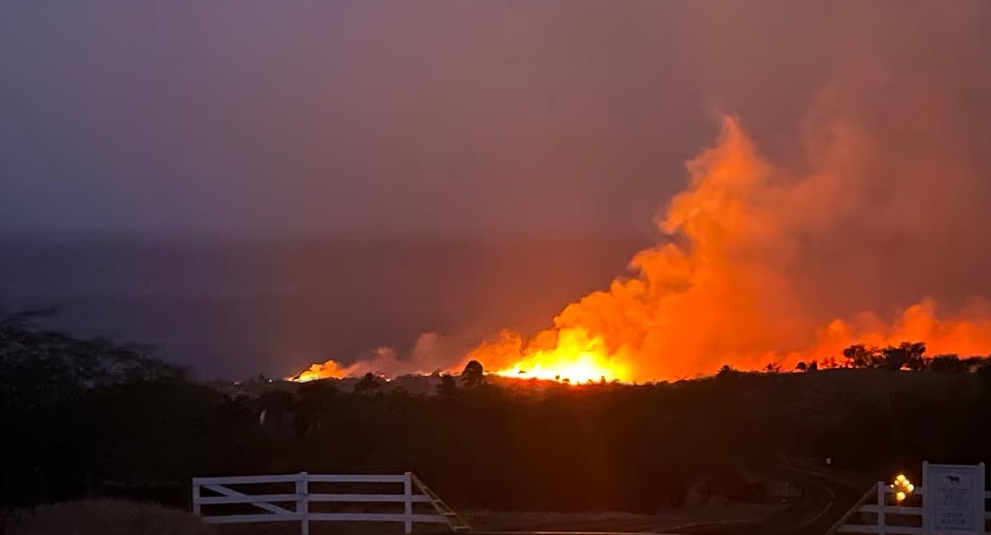 Incendios forestales en Hawái dejan al menos 6 muertos y miles de afectados