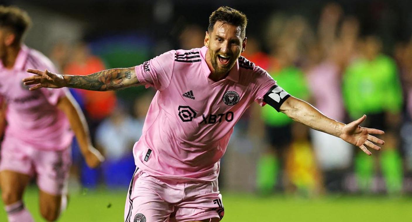 Messi le da un beso en la mejilla a aficionado y se viraliza (VIDEO)
