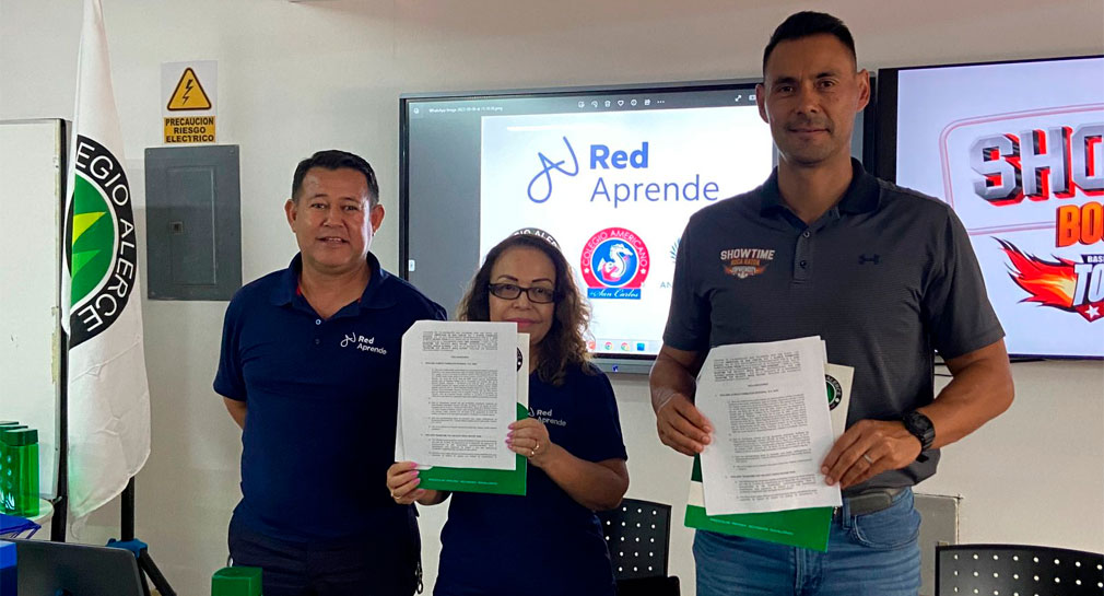 Colegio Alerce firma convenio con academia de beisbol para que jóvenes prospectos puedan continuar sus estudios