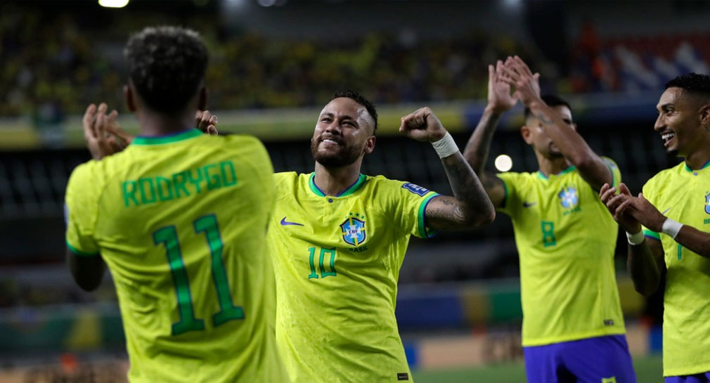 Neymar supera a Pelé y se convierte en goleador histórico de Brasil
