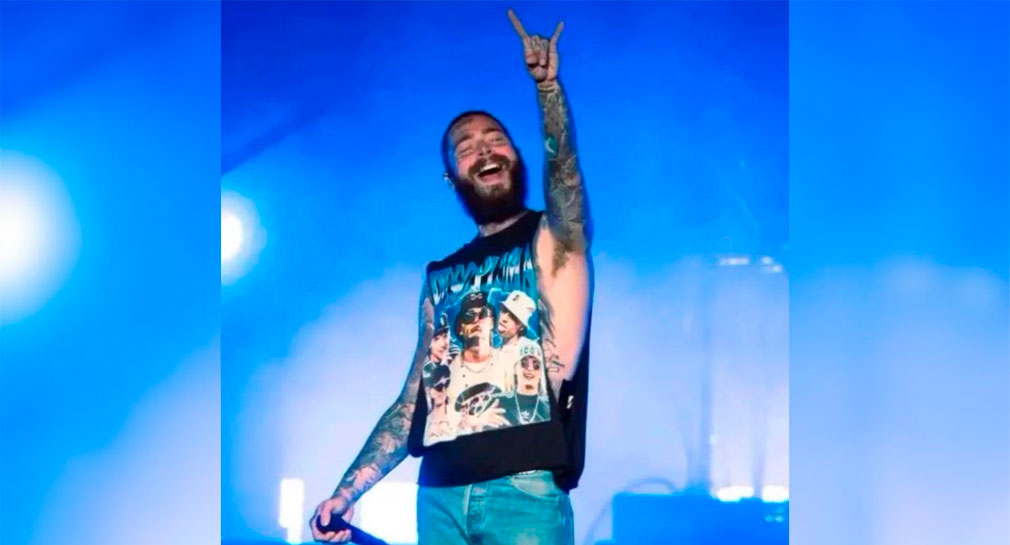 Con playera de Peso Pluma, Post Malone se presenta por primera vez en México