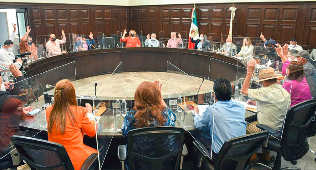 Regidores de oposición se manifiestan contra informe de Antonio Astiazarán, denuncian irregularidades