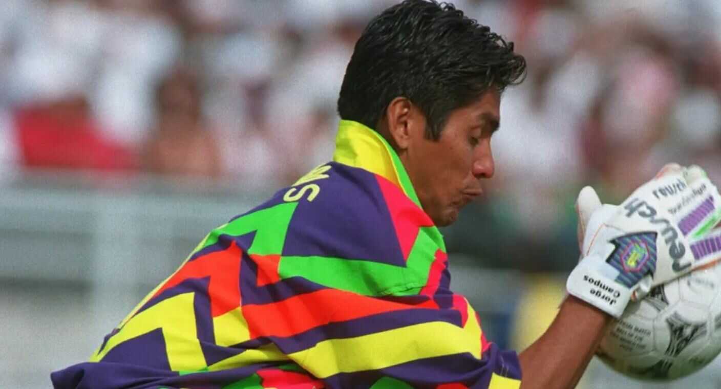 Uniforme de Jorge Campos se exhibe en un museo de París