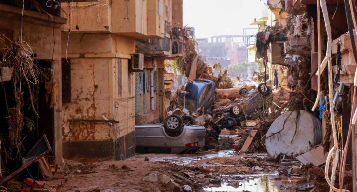 Inundaciones en Libia deja más de 2 mil muertes y 10 mil desaparecidos